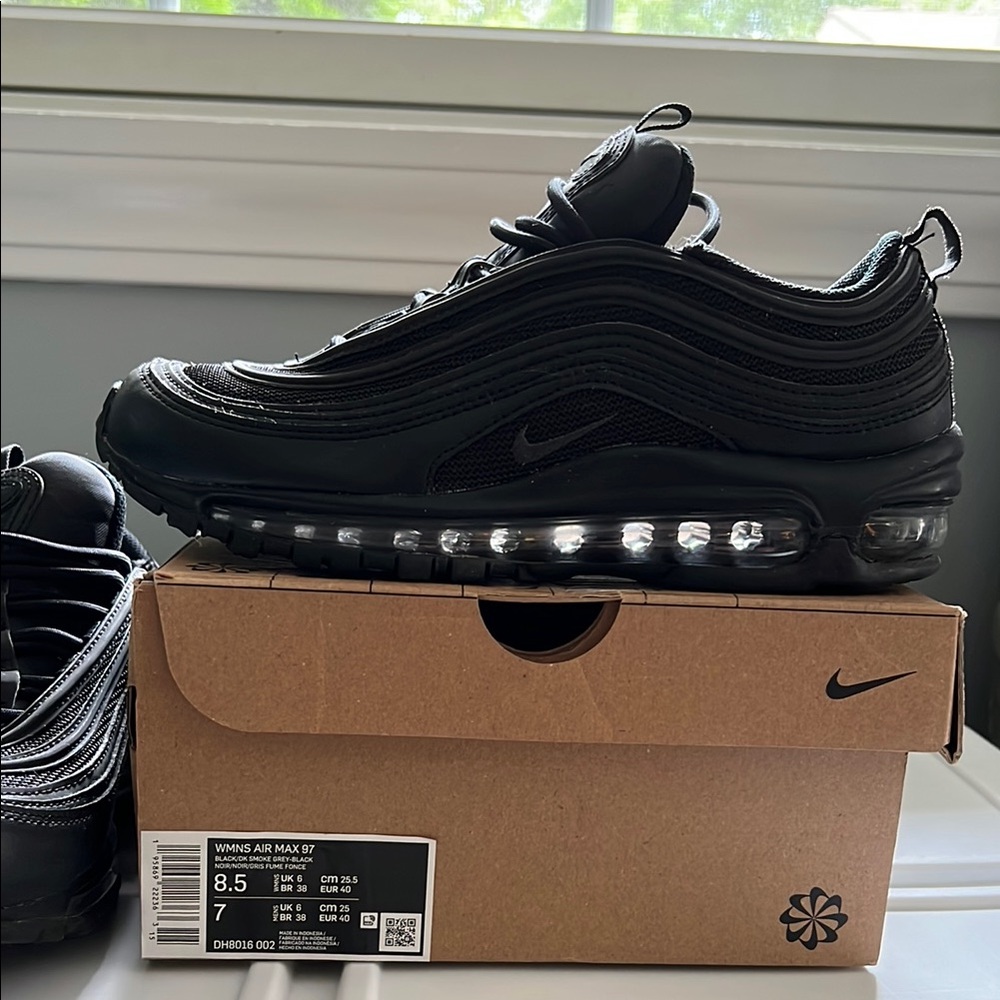 🎁Women’s Nike Black Air Max 97 Sneakers 8.5